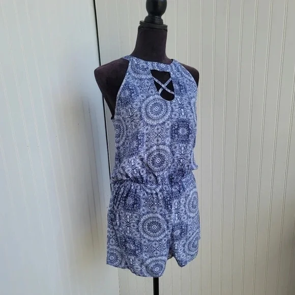 Pink Rose Juniors Ruffle Strappy Romper Pink Blue White Florals Rayon Sz L - Picture 11 of 12